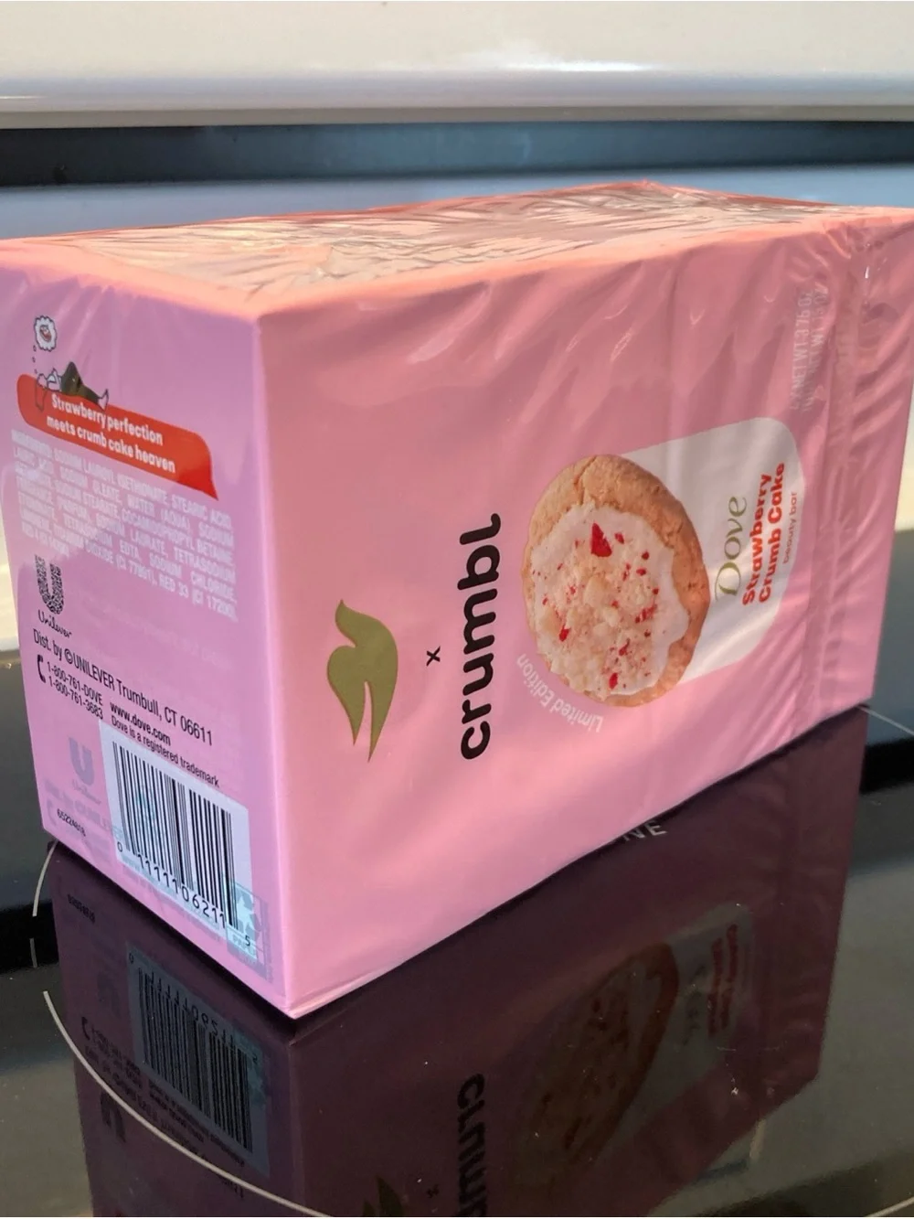 Dove x Crumbl Strawberry Crumb Cake Limited Edition Beauty Bar Soap 4-Pack New